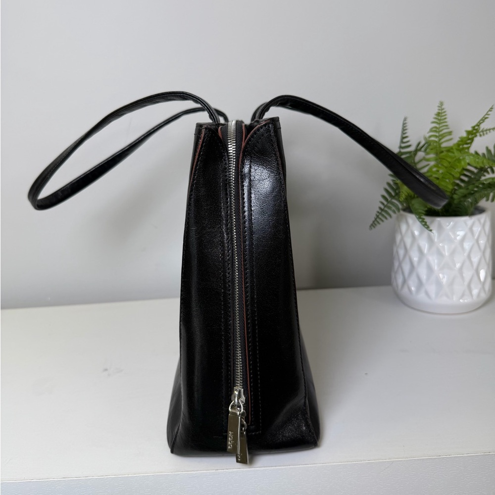 HOBO Morena Black Leather Shoulder Tote with Front Zip - Picture 4 of 11